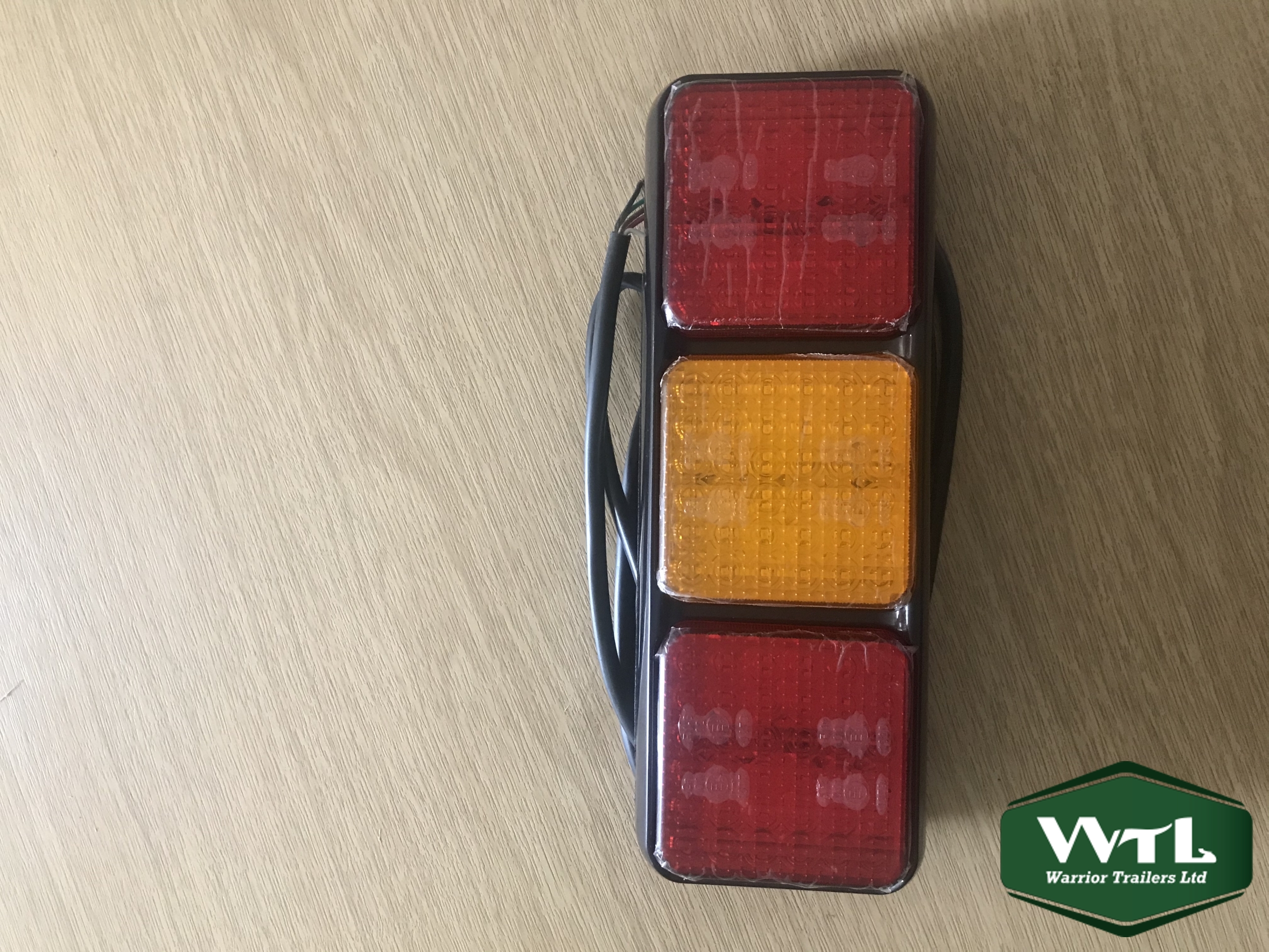 Rear Right-LED-Light Cluster-Combination Unit.