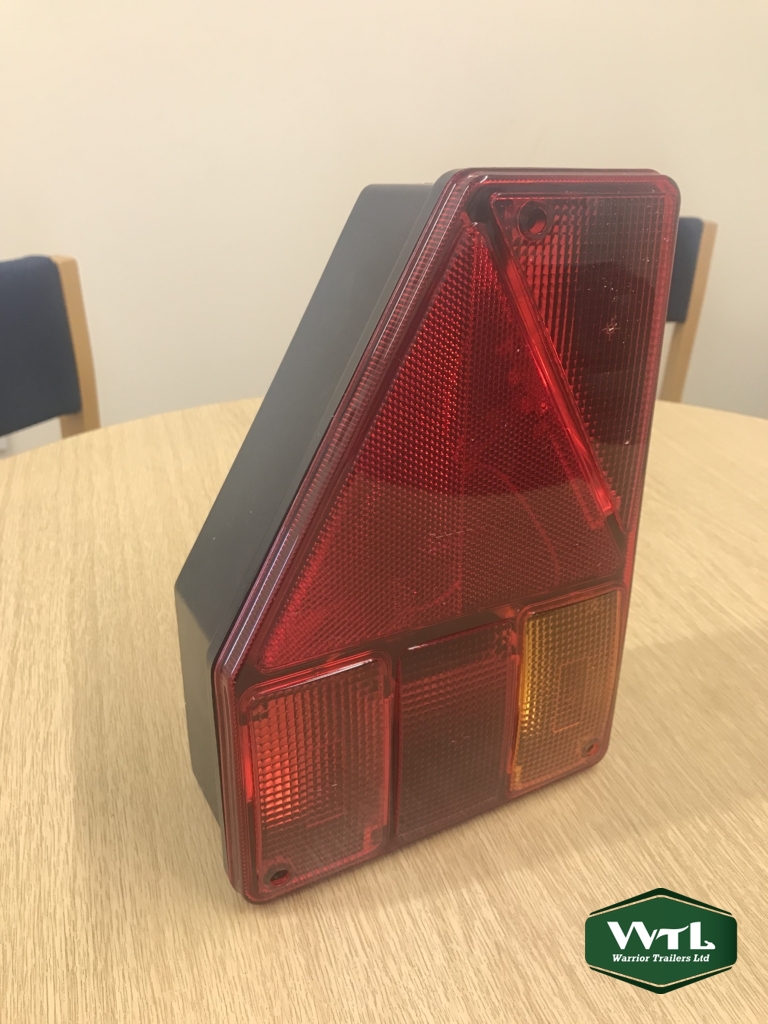 thumbnail image 2 of Aspock Earpoint 1 Rear R/H Combination Tail Light – Ifor Williams Trailer, Incandescent 2 of 5